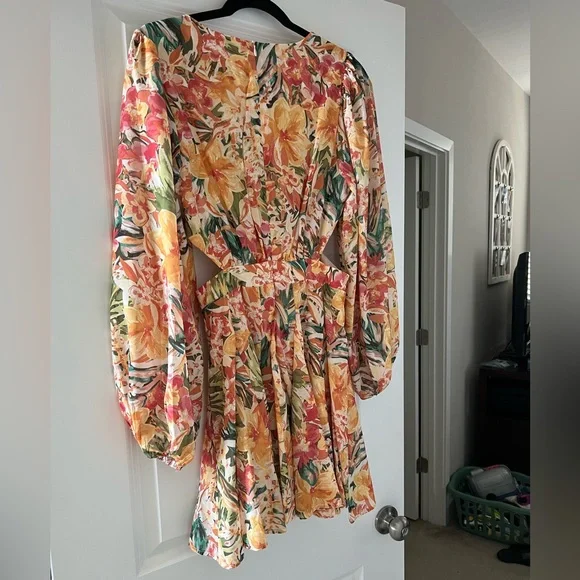 Tropical cutout dress - Picture 5 of 7